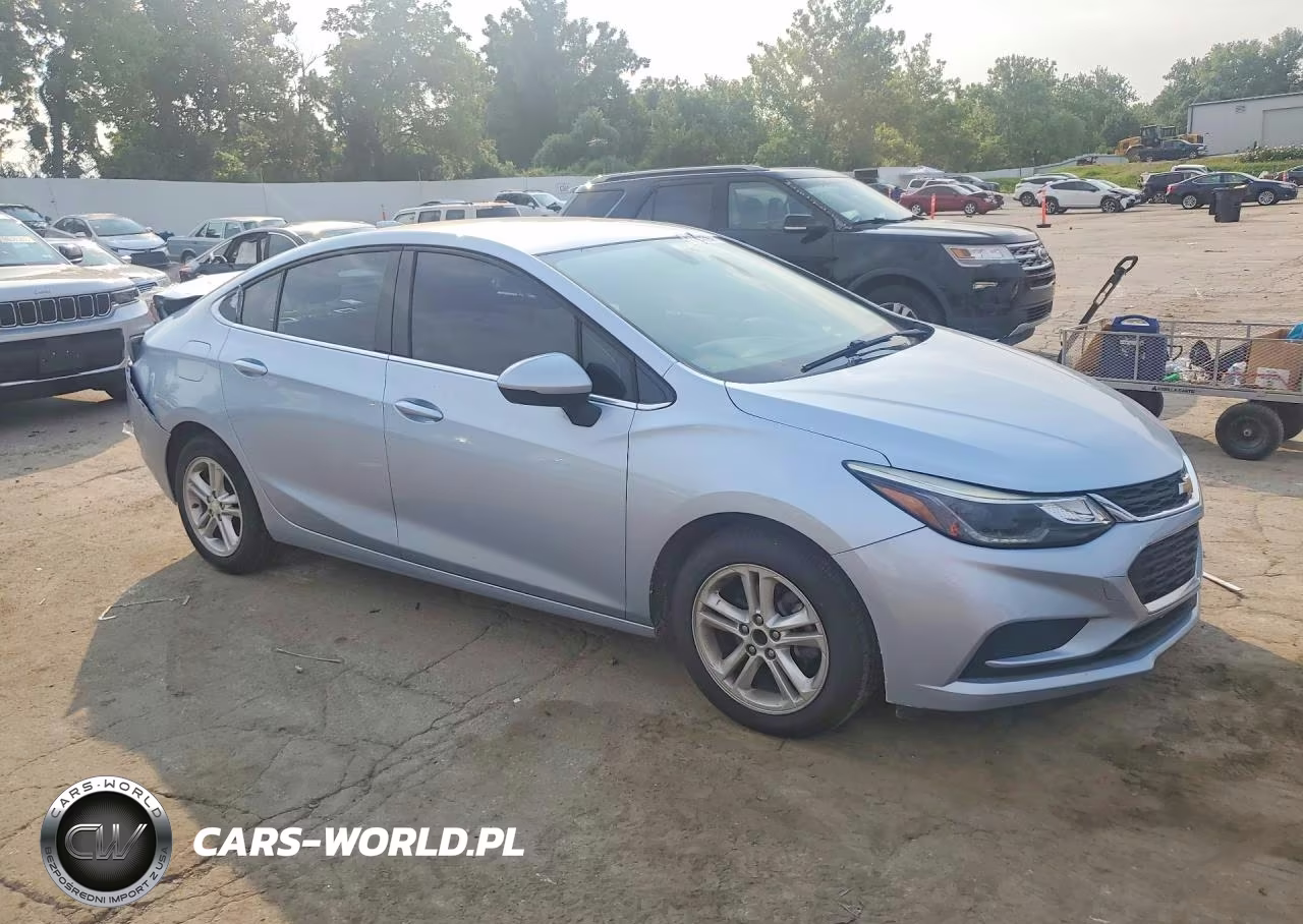 2017 Chevrolet Cruze Lt VIN:1G1BE5SM3H7163633 - 4