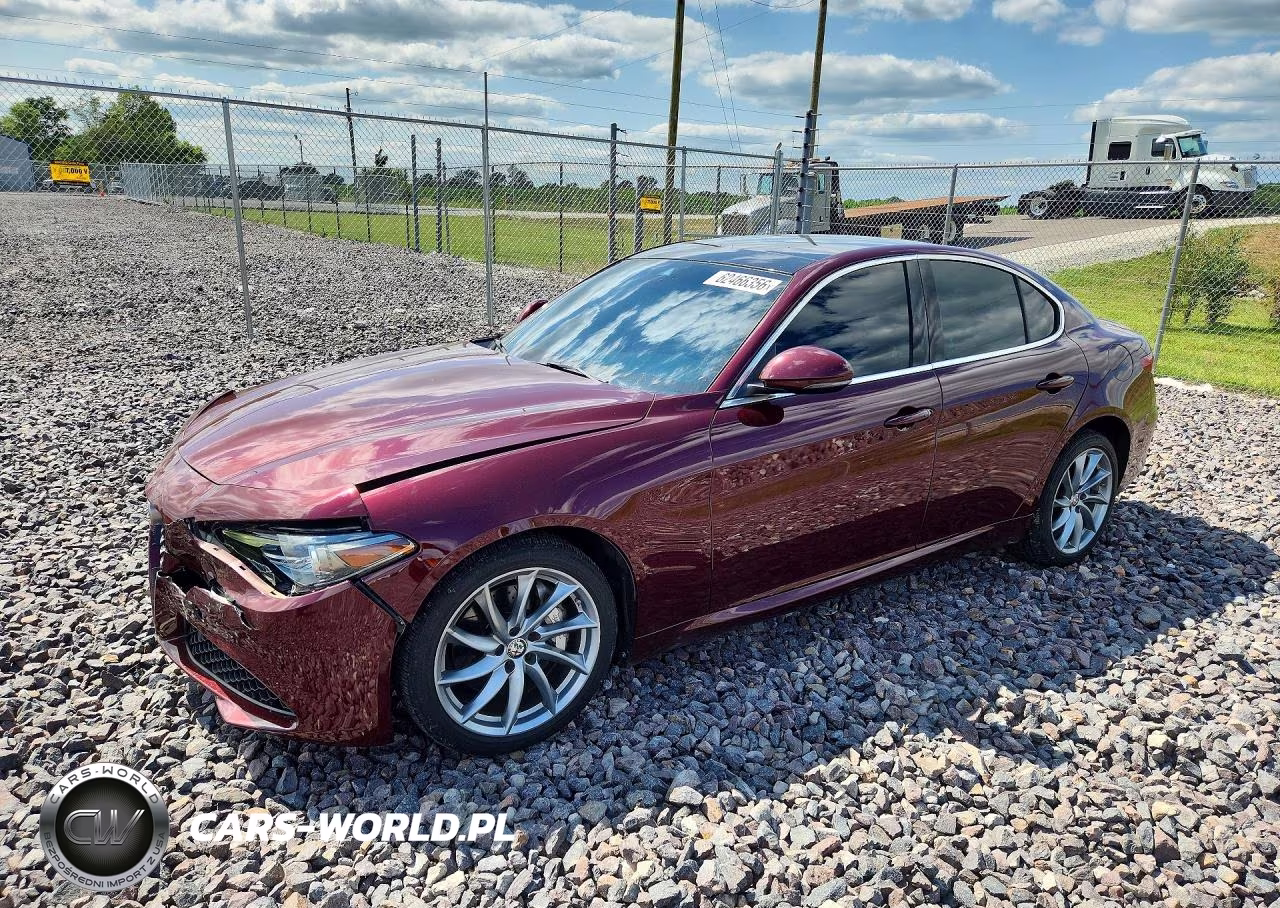 2017 Alfa Romeo Giulia Q4