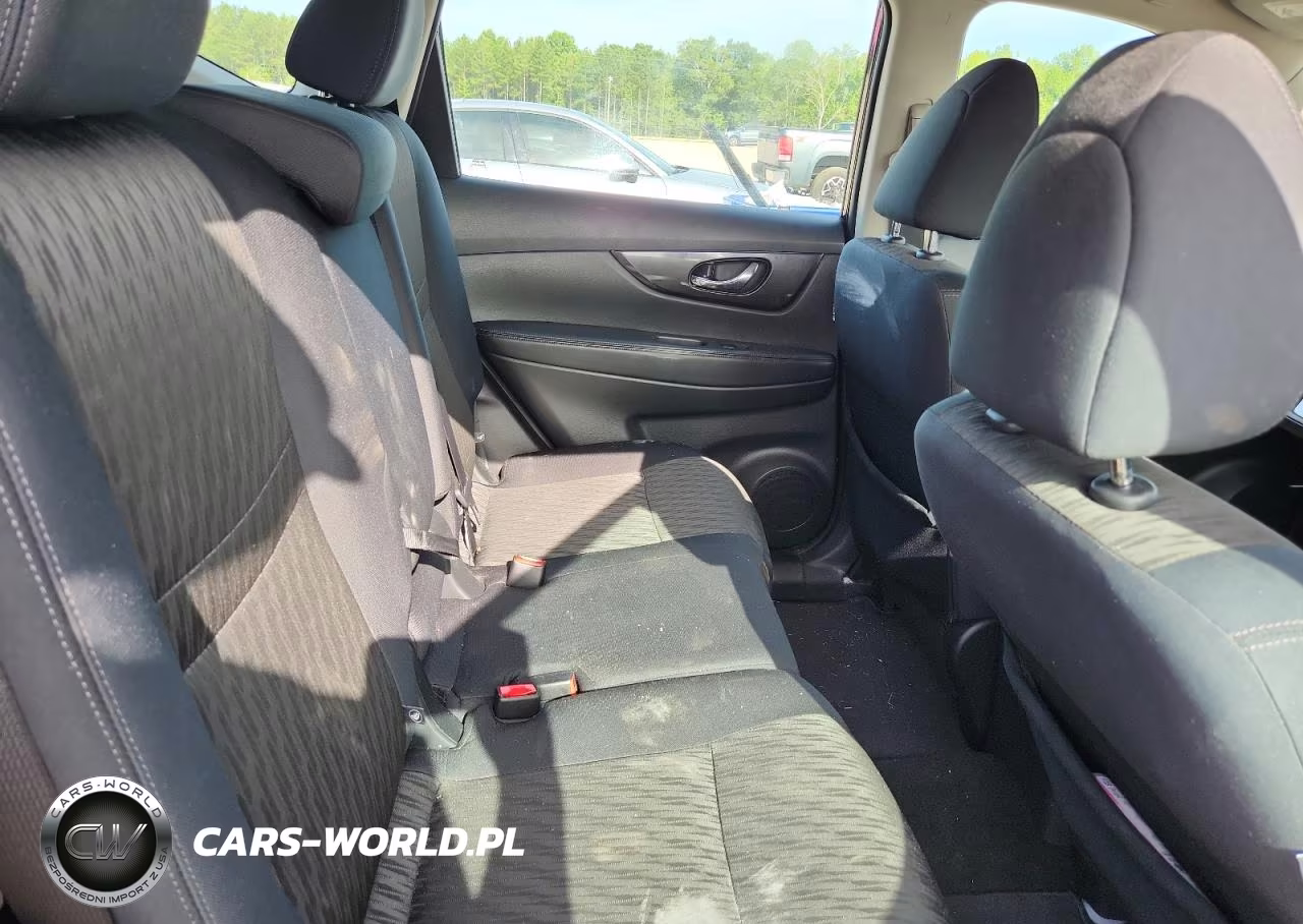 2018 Nissan Rogue S VIN:5N1AT2MV1JC742139 - 11
