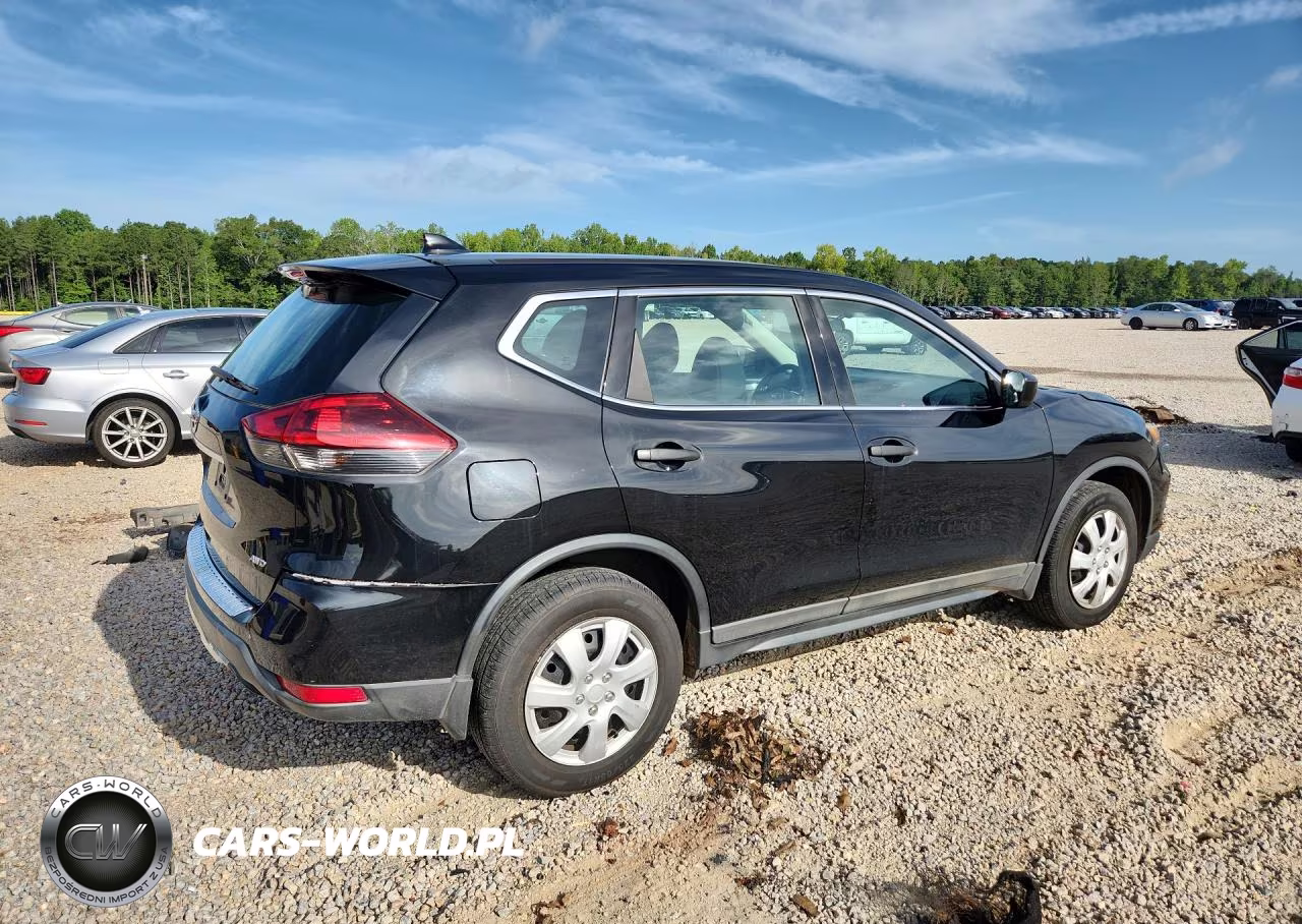 2018 Nissan Rogue S VIN:5N1AT2MV1JC742139 - 3