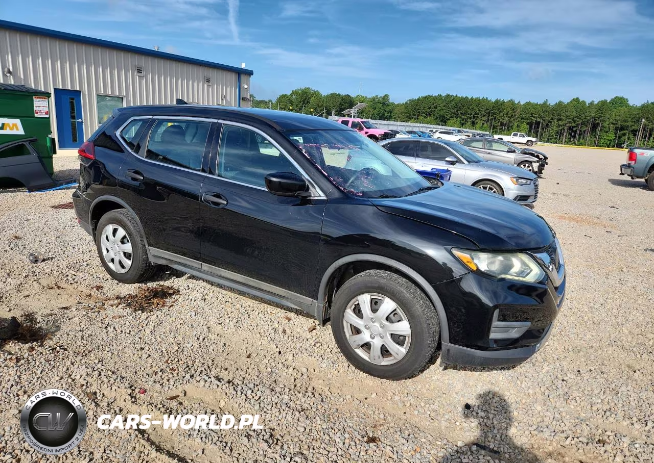 2018 Nissan Rogue S VIN:5N1AT2MV1JC742139 - 4