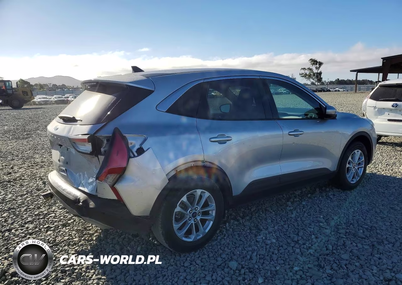 2020 Ford Escape Se VIN:1FMCU0G68LUC42054 - 3