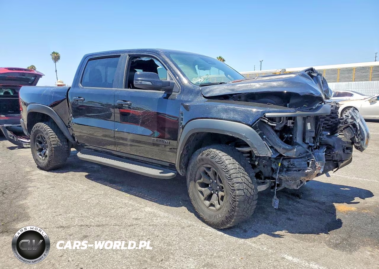 2025 Ram 1500 Rho VIN:1C6SRFUP0SN634009 - 4