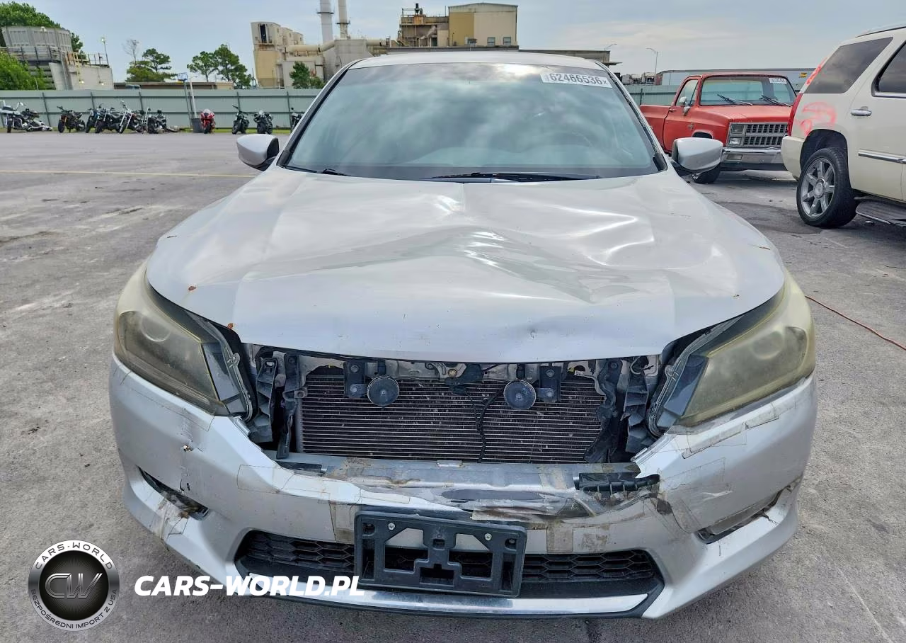 2015 Honda Accord Sport VIN:1HGCR2F51FA129158 - 5