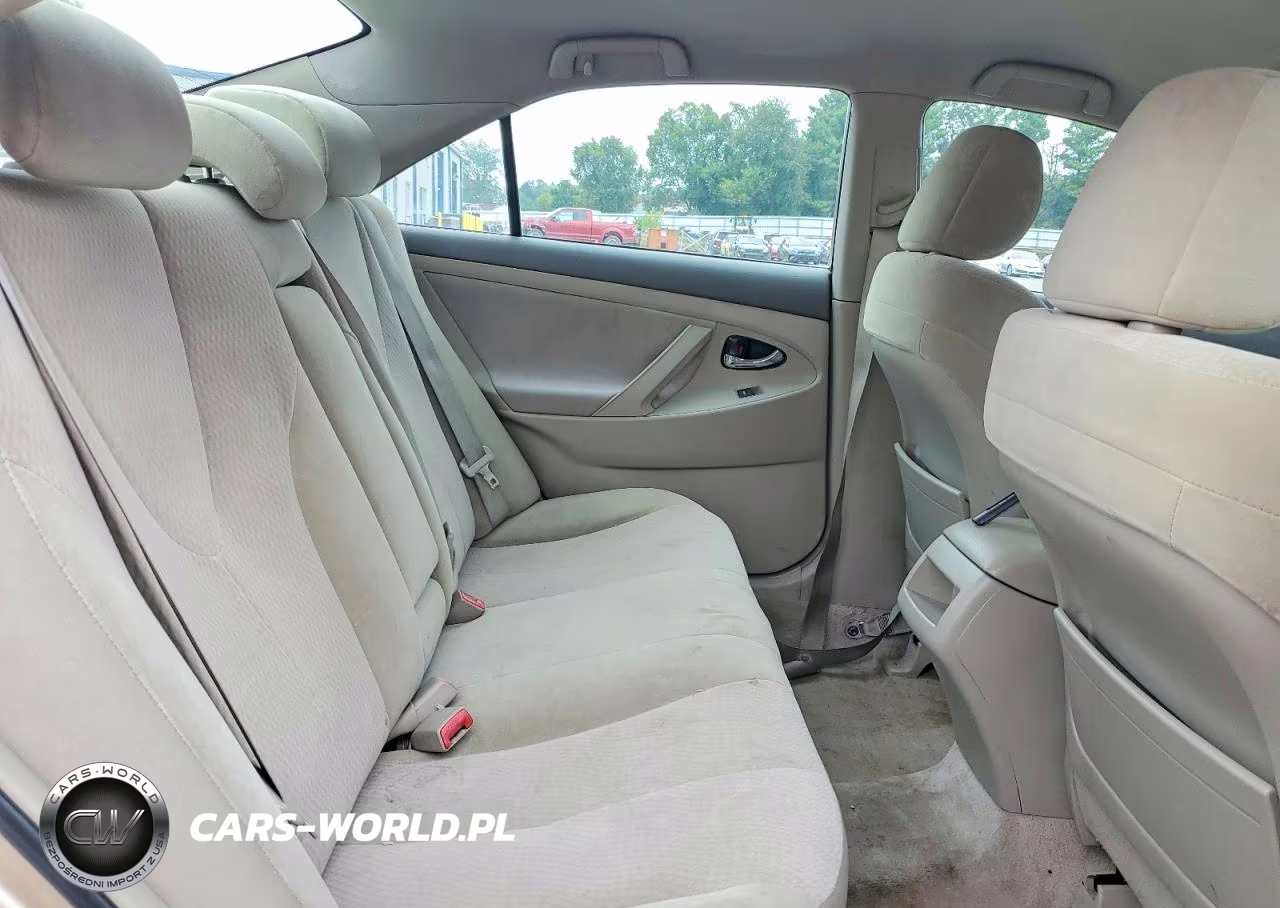 2010 Toyota Camry Le VIN:4T1BF3EK8AU042330 - 10