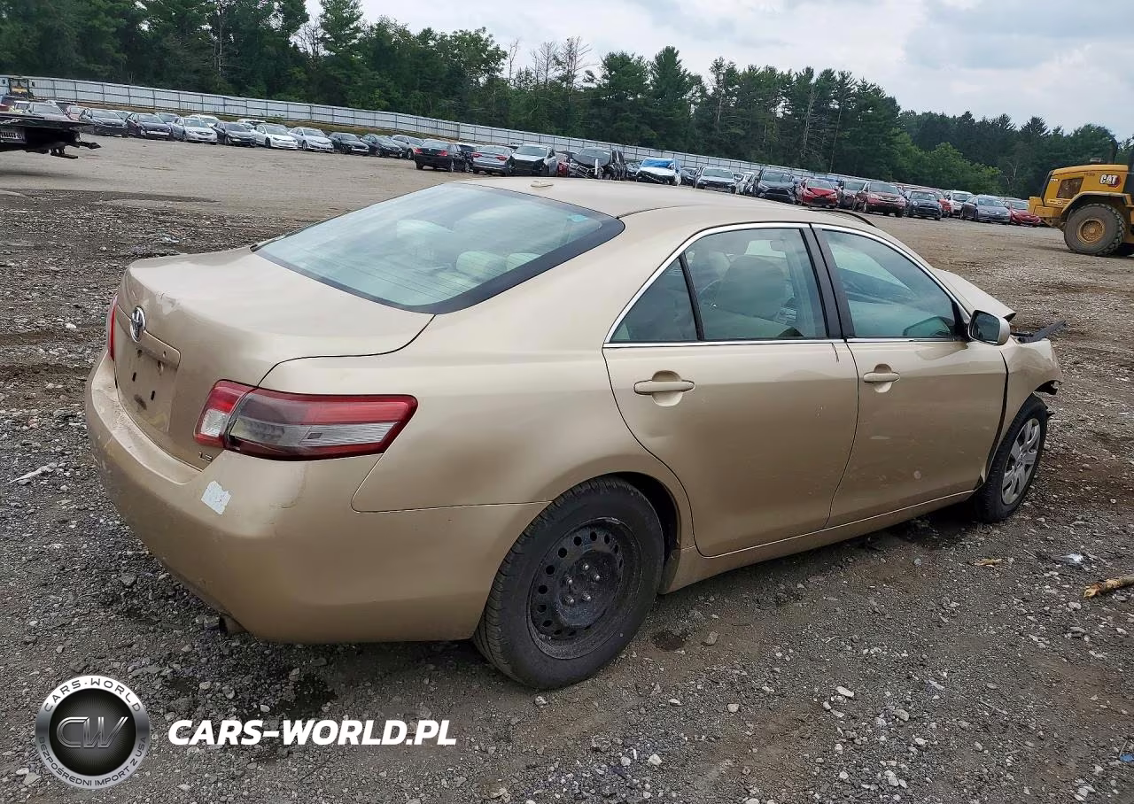 2010 Toyota Camry Le VIN:4T1BF3EK8AU042330 - 3