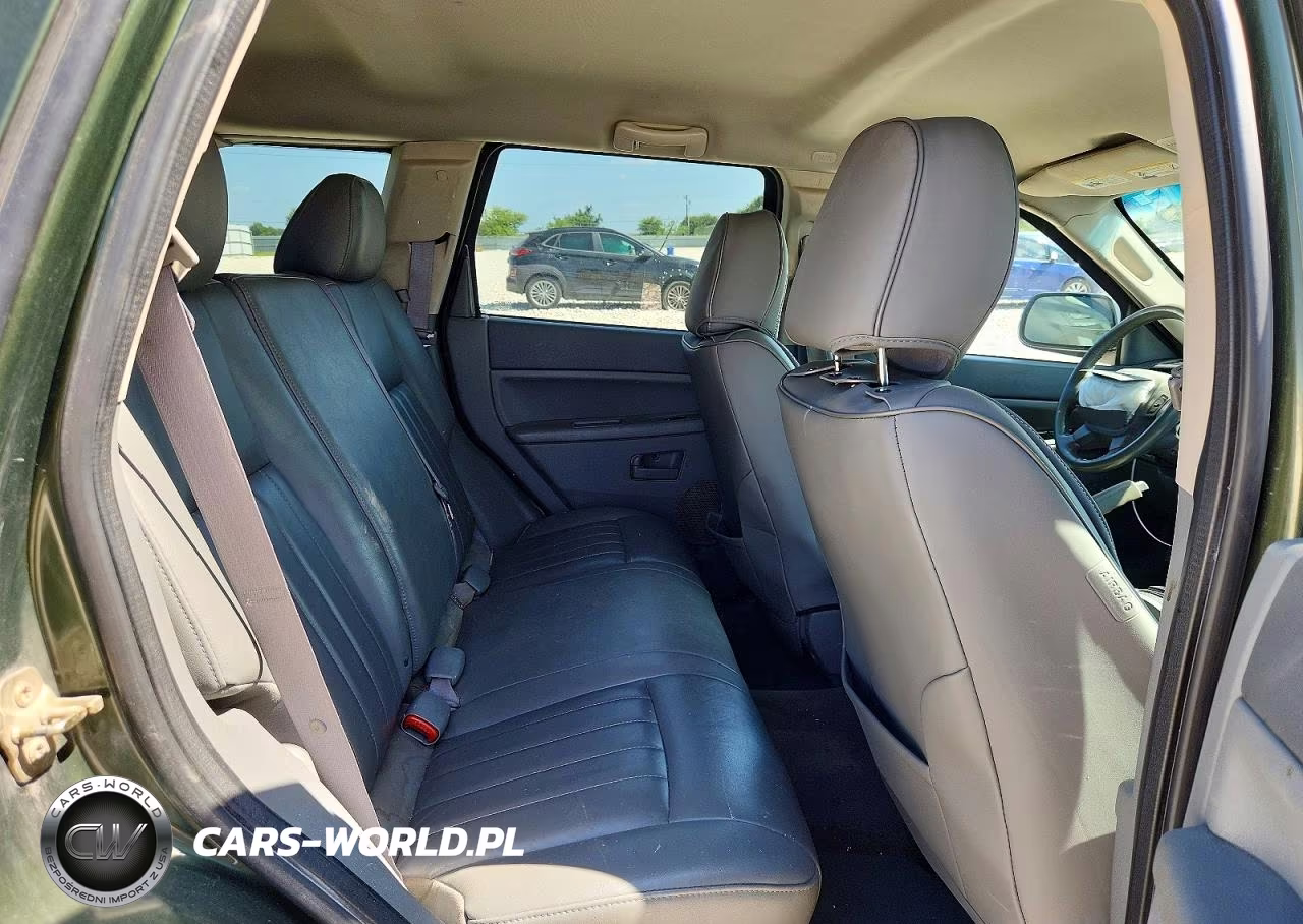2007 Jeep Grand Cherokee Laredo VIN:1J8GR48K47C563975 - 11
