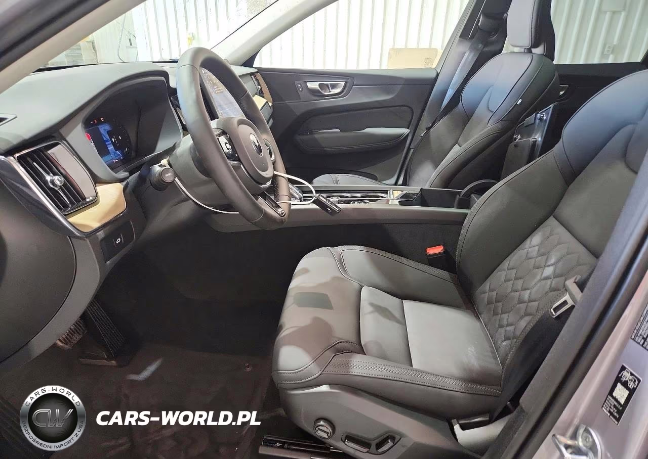 2026 Volvo Xc60 Plus VIN:YV4M12RC8T1493817 - 7