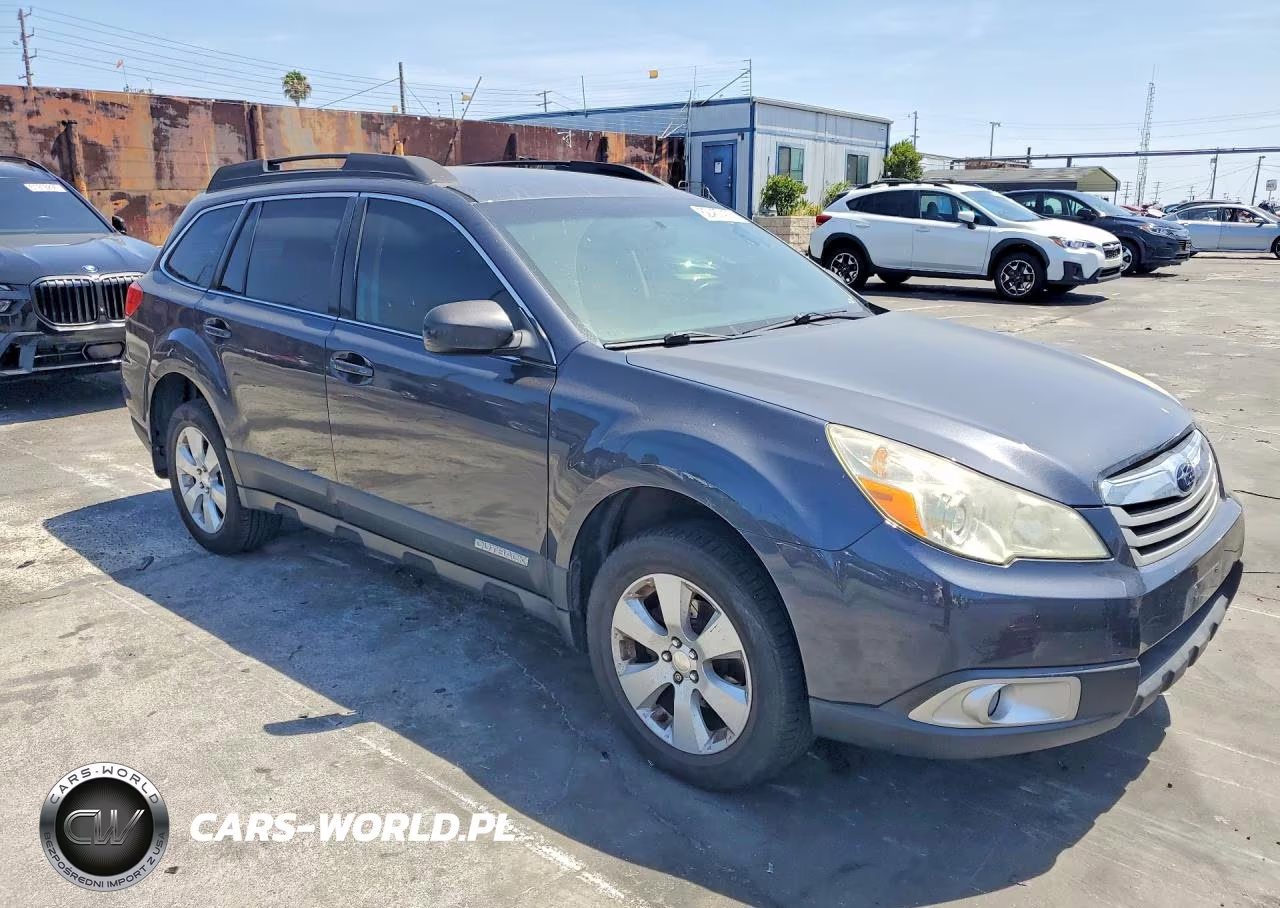 2012 Subaru Outback 2.5I Premium VIN:4S4BRCCC2C3262378 - 4