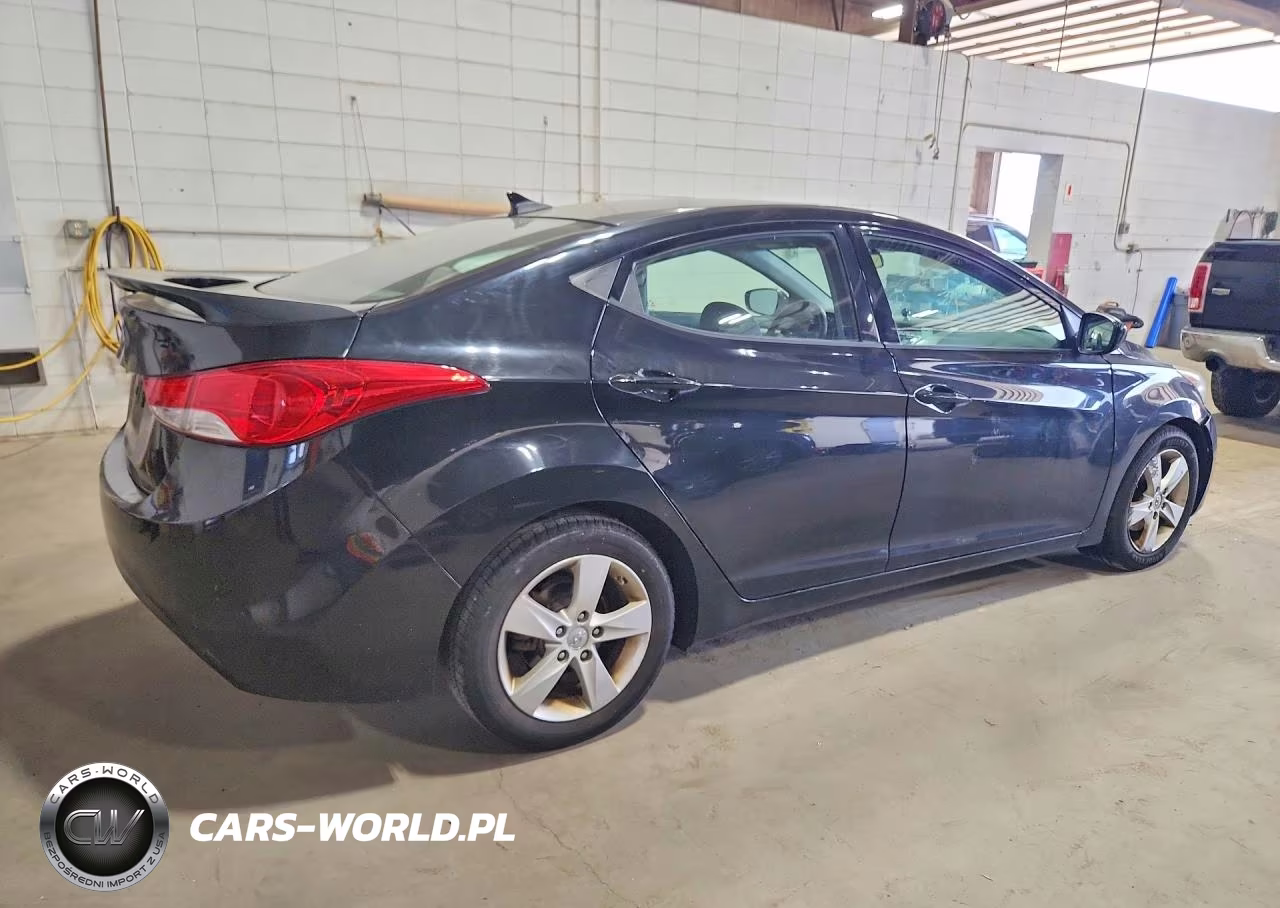 2013 Hyundai Elantra Gls VIN:5NPDH4AE7DH377168 - 3