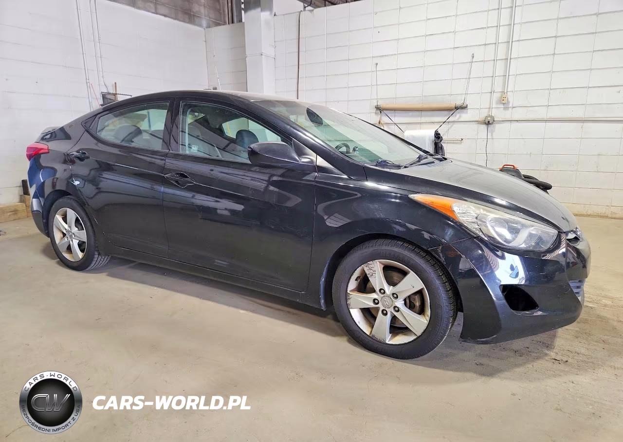 2013 Hyundai Elantra Gls VIN:5NPDH4AE7DH377168 - 4