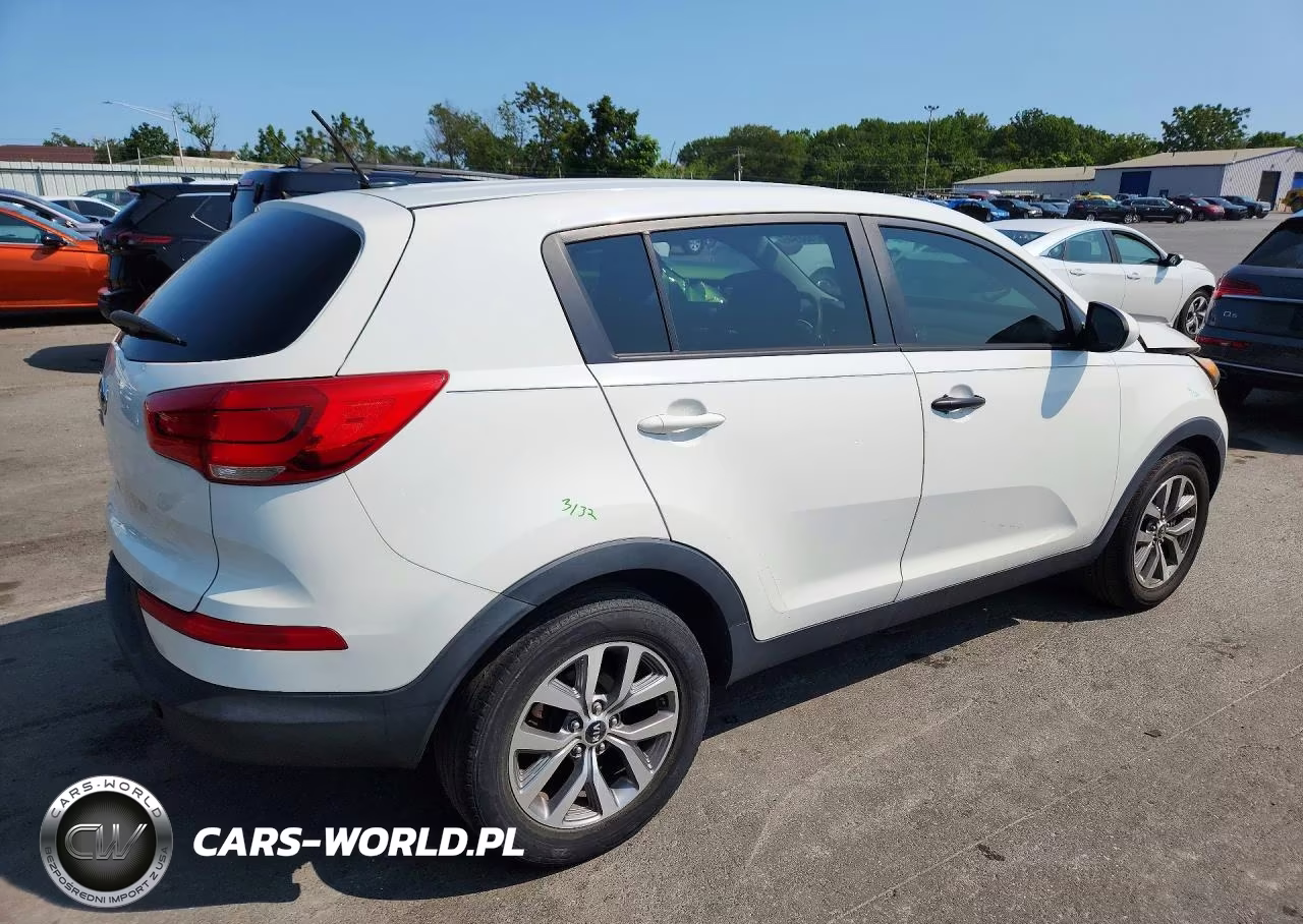 2016 Kia Sportage Lx VIN:KNDPB3AC2G7796609 - 3