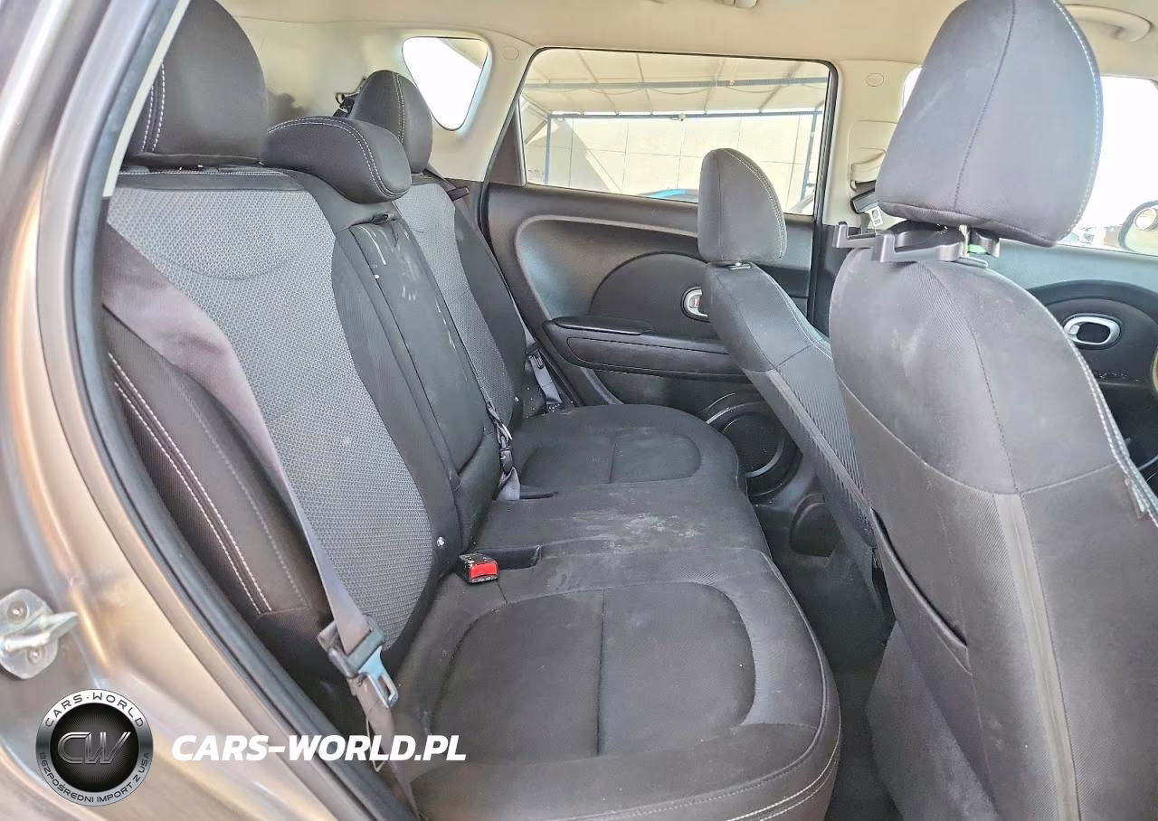 2017 Kia Soul + VIN:KNDJP3A59H7449675 - 10