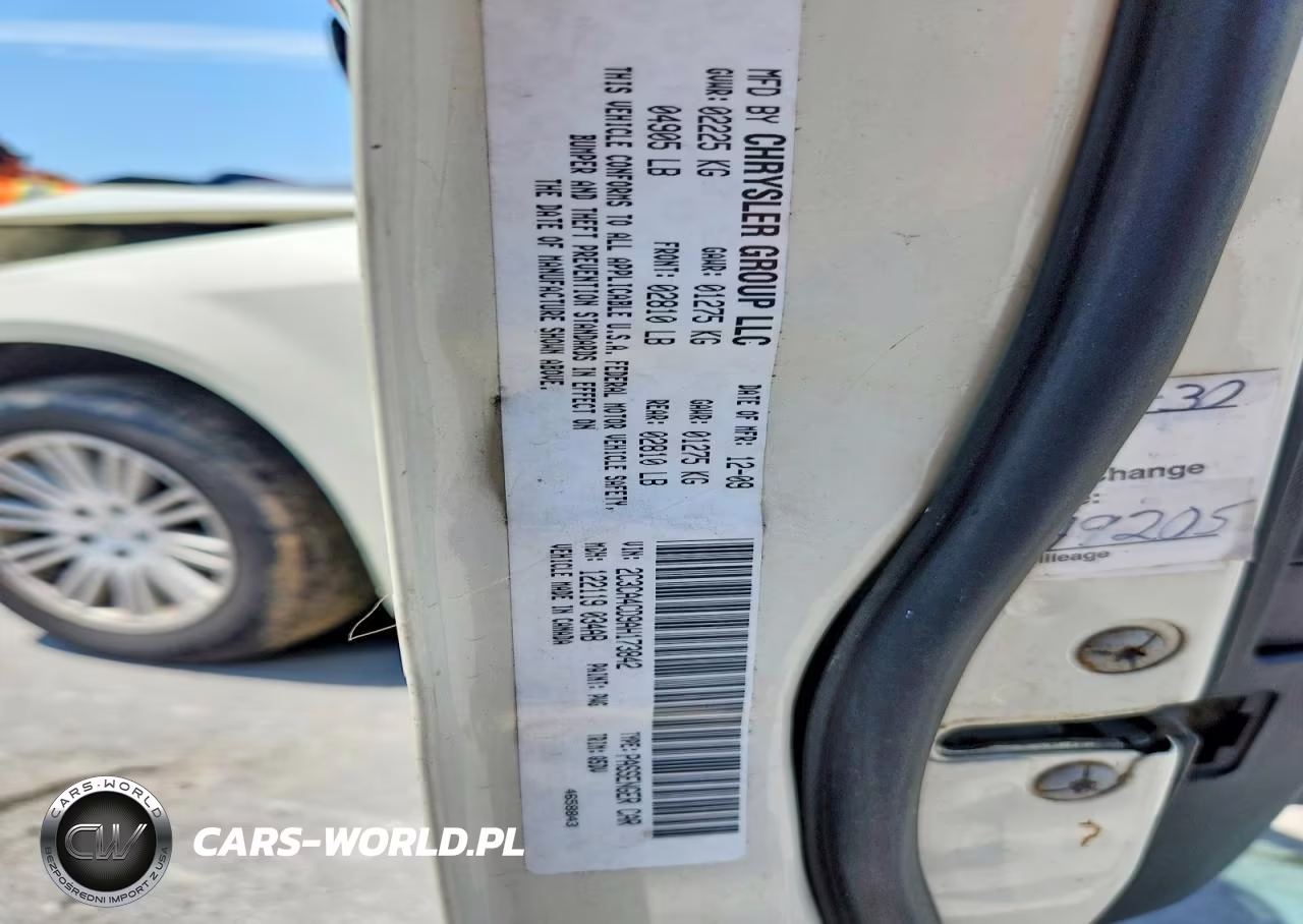 2010 Chrysler 300 Touring VIN:2C3CA4CD9AH173842 - 13