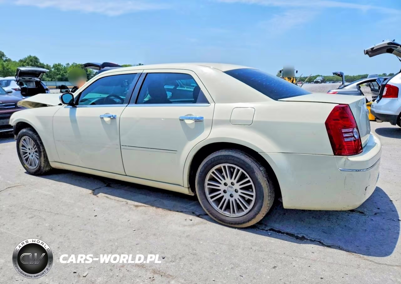 2010 Chrysler 300 Touring VIN:2C3CA4CD9AH173842 - 2