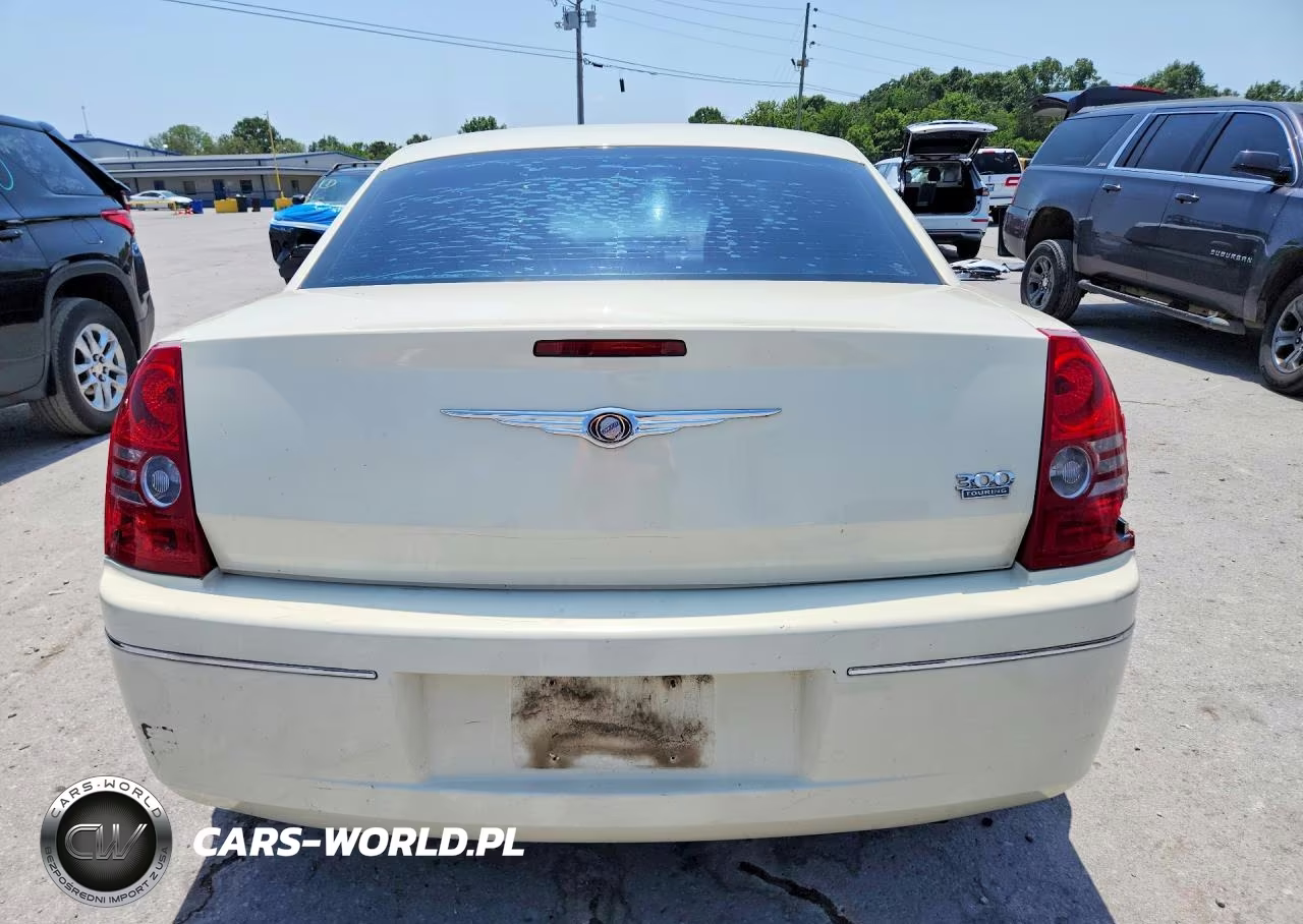 2010 Chrysler 300 Touring VIN:2C3CA4CD9AH173842 - 6