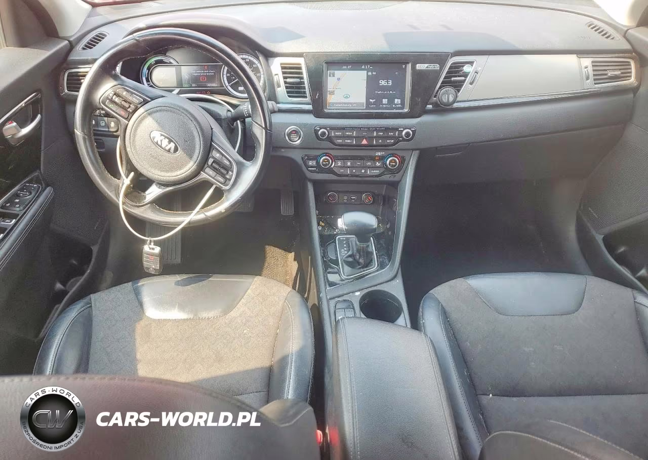 2019 Kia Niro S Touring VIN:KNDCC3LC6K5237996 - 8