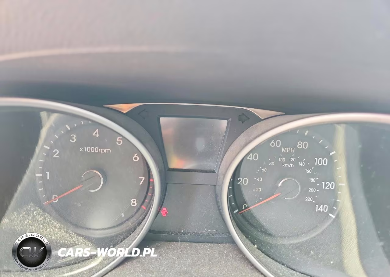 2011 Hyundai Tucson Gls VIN:KM8JU3AC6BU261837 - 9