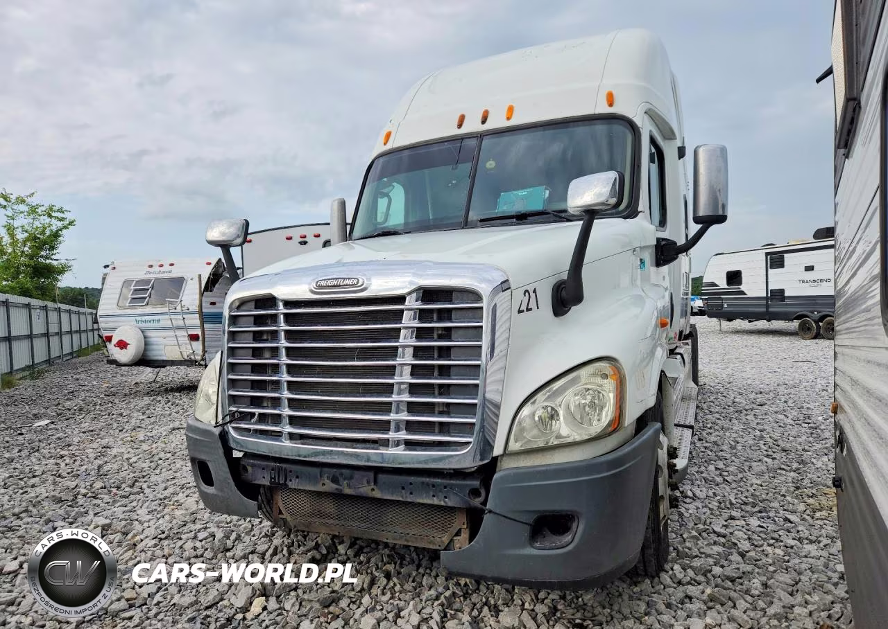 2008 Freightliner Cascadia Semi Truck