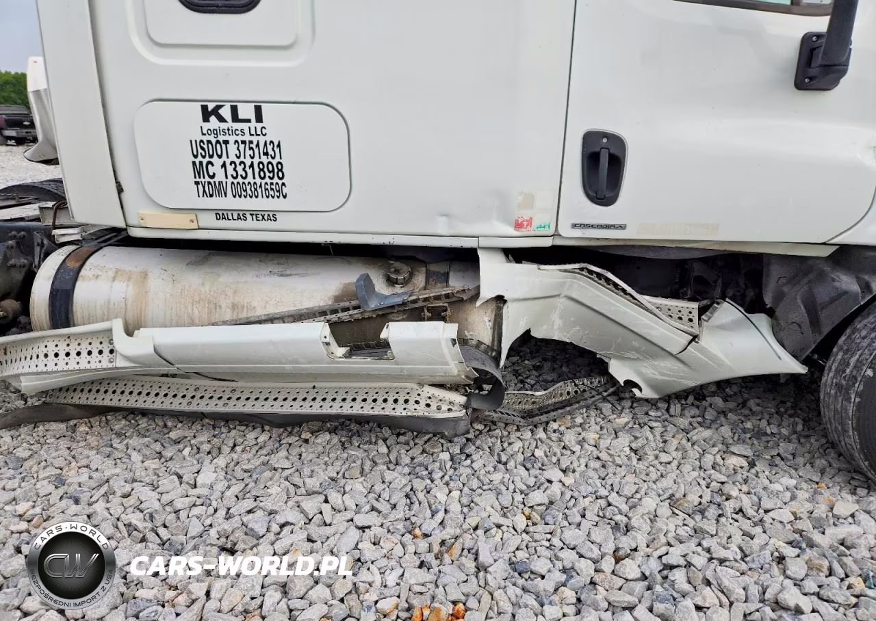 2008 Freightliner Cascadia Semi Truck VIN:1FUJGLCK28LZ66142 - 13