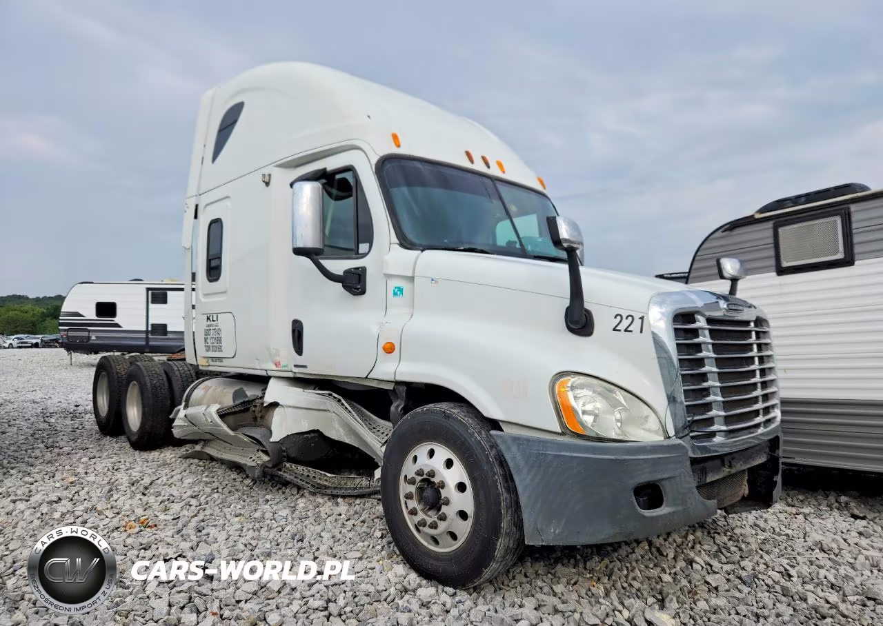 2008 Freightliner Cascadia Semi Truck VIN:1FUJGLCK28LZ66142 - 4