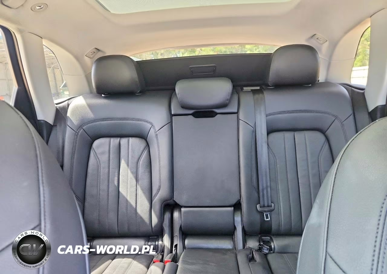 2018 Audi Q5 Premium Plus VIN:WA1BNAFY9J2009583 - 10