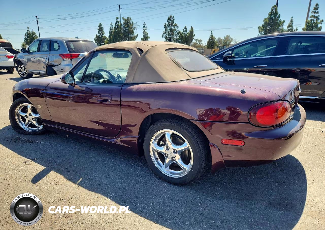 2000 Mazda Mx-5 Miata Base VIN:JM1NB3536Y0151795 - 2