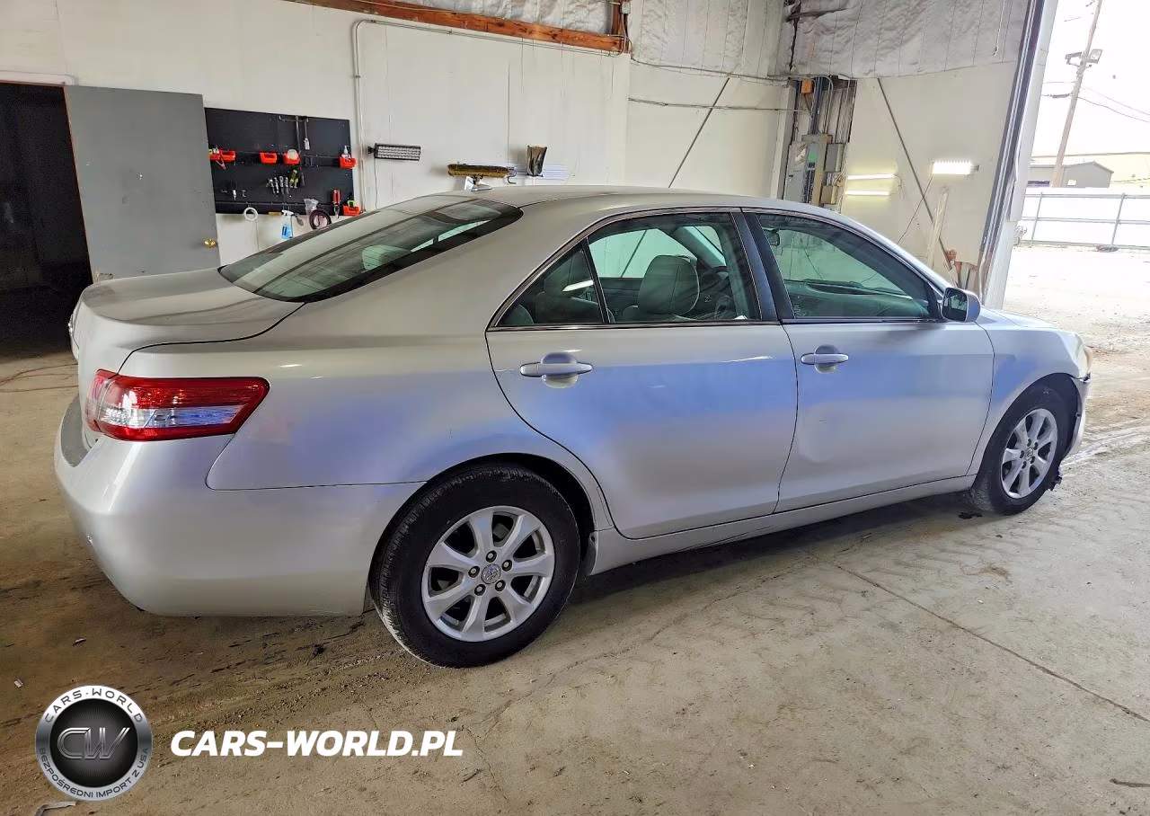 2011 Toyota Camry Le VIN:4T1BF3EK6BU754563 - 3