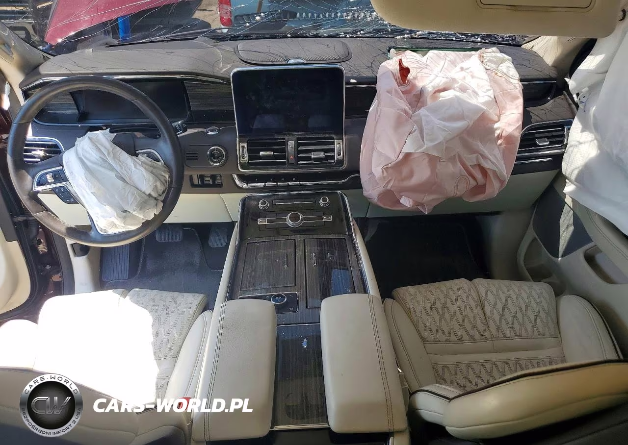 2018 Lincoln Navigator Black Label VIN:5LMJJ2TT1JEL13655 - 8