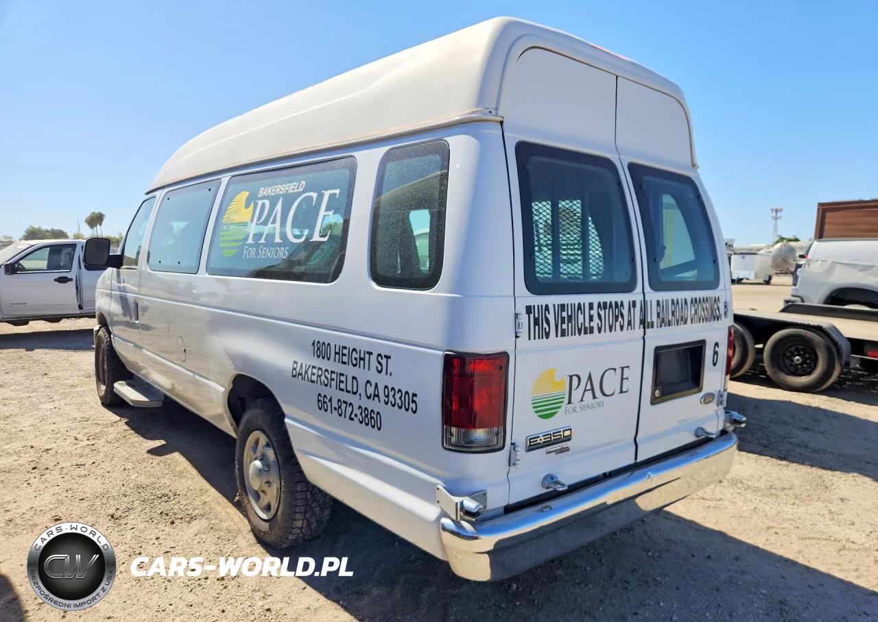 2008 Ford Econoline E350 Super Duty Wagon VIN:1FBSS31L68DA08240 - 2