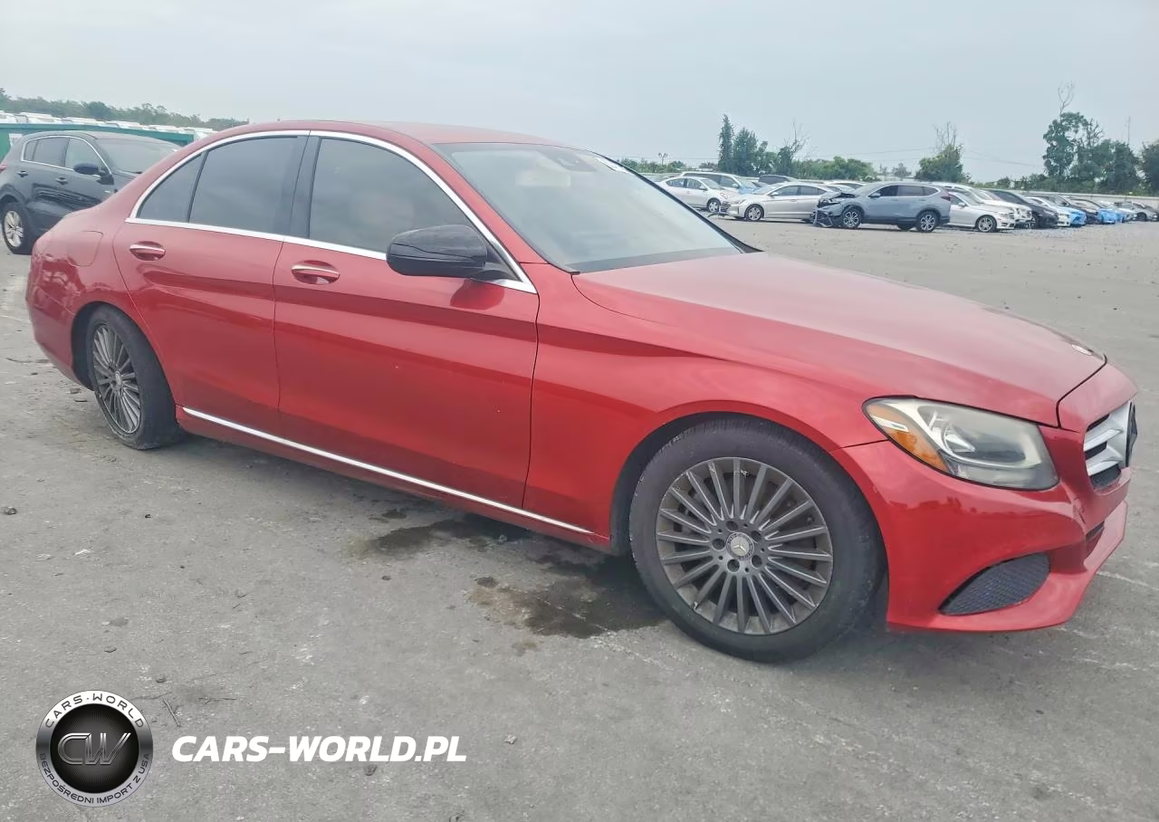 2016 Mercedes-Benz C 300 VIN:55SWF4JB2GU125155 - 4