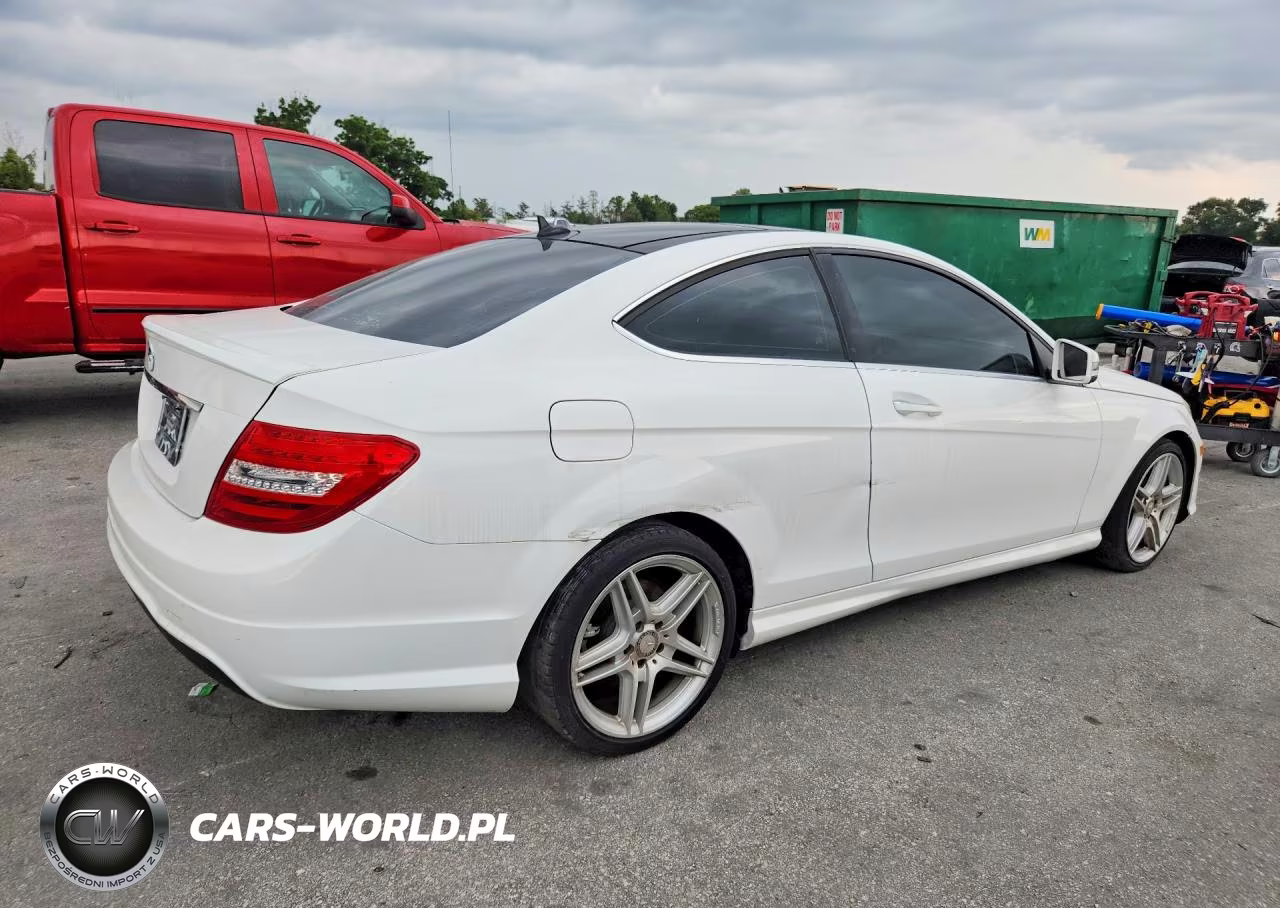 2013 Mercedes-Benz C 250 VIN:WDDGJ4HB6DF990105 - 3