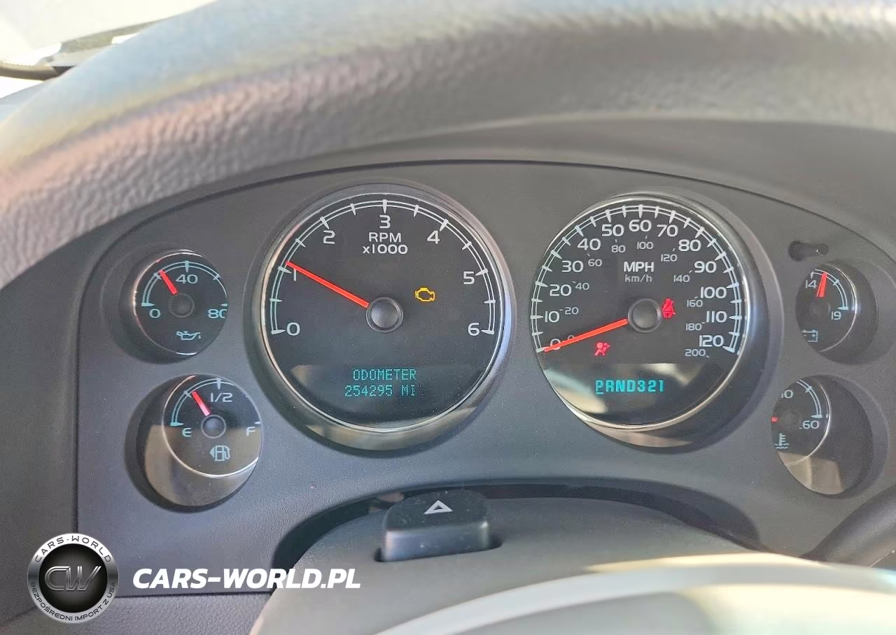 2008 Chevrolet Suburban C1500 Ls VIN:3GNFC16018G174074 - 9