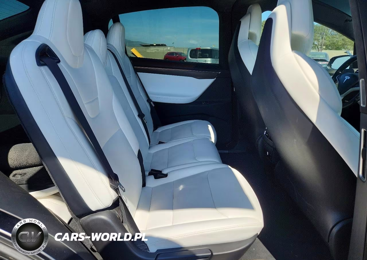 2017 Tesla Model X VIN:5YJXCAE25HF065882 - 11