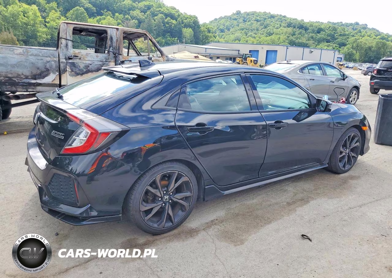 2018 Honda Civic Sport Touring VIN:SHHFK7H98JU407937 - 3