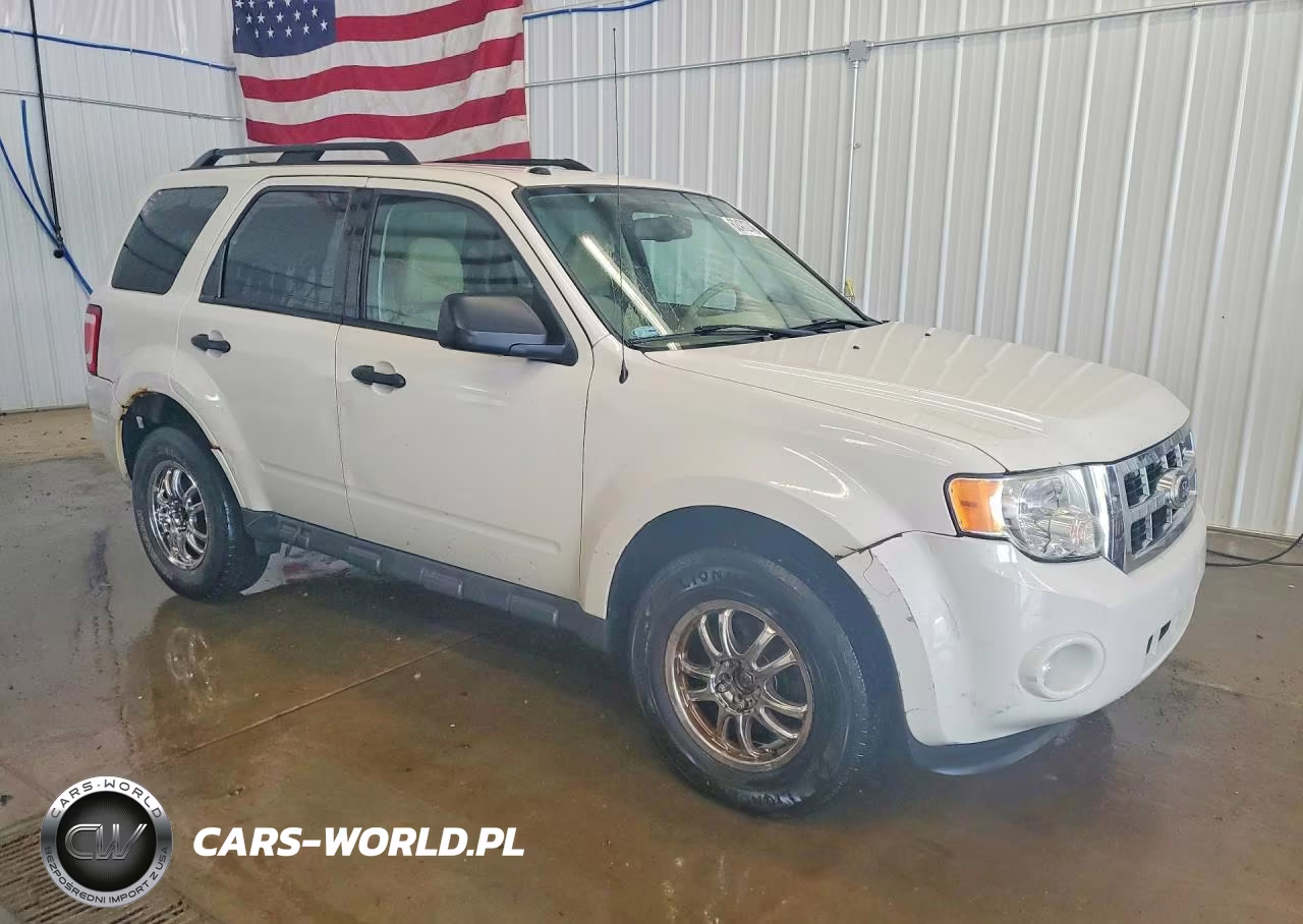 2012 Ford Escape Xlt VIN:1FMCU9D72CKC56237 - 4