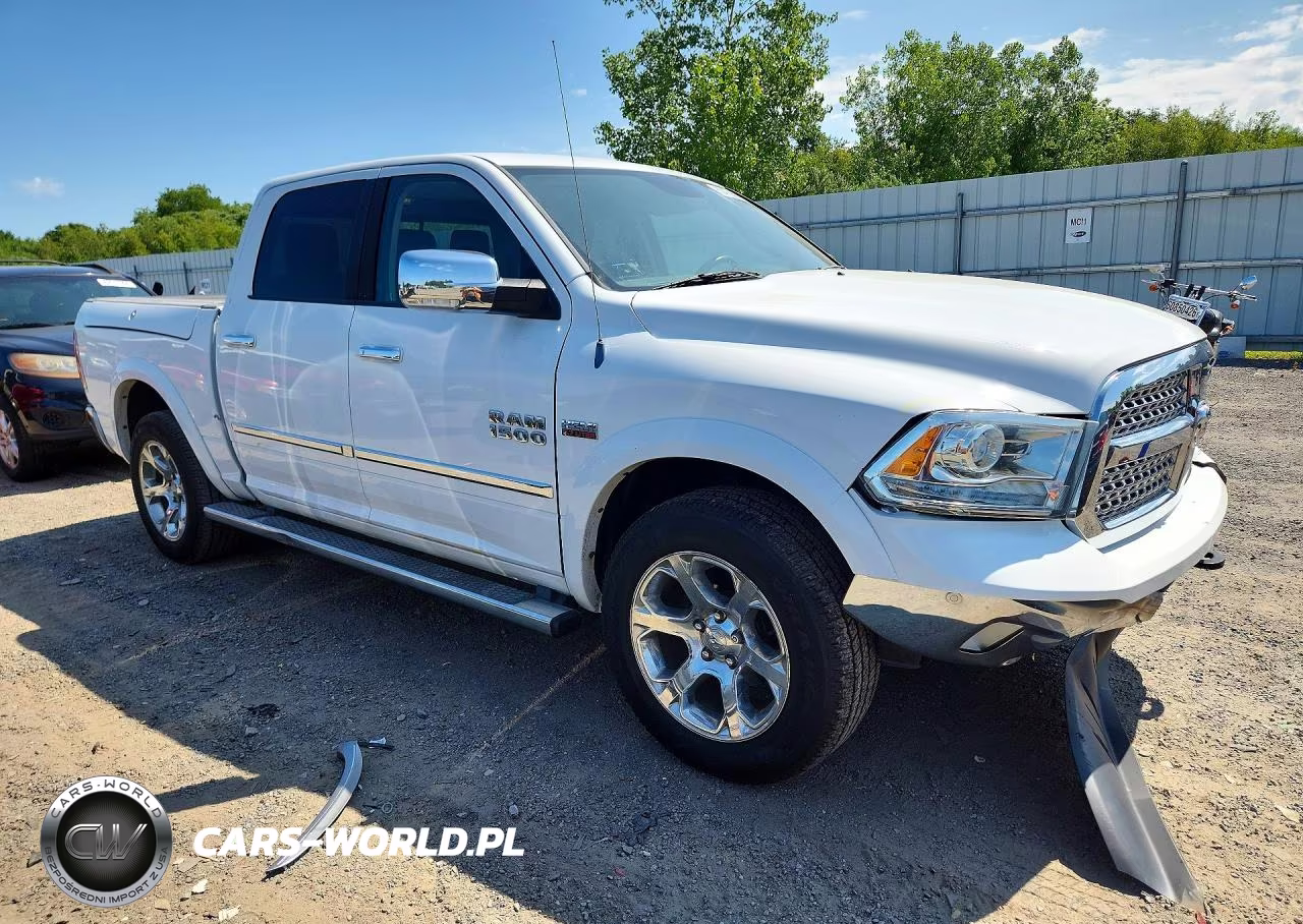 2014 Ram 1500 Laramie VIN:1C6RR7NT4ES105877 - 4