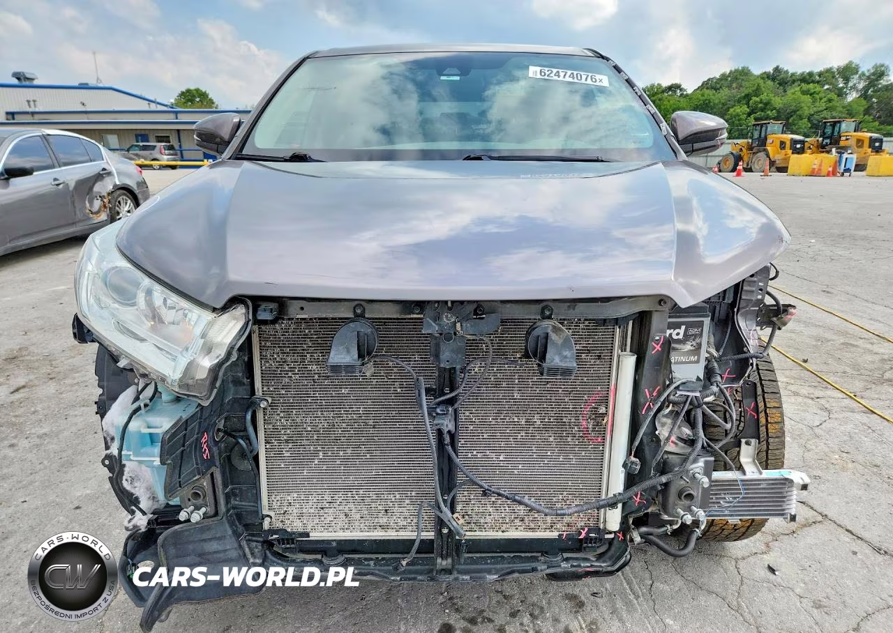 2018 Toyota Highlander Le Plus VIN:5TDBZRFH5JS812280 - 5