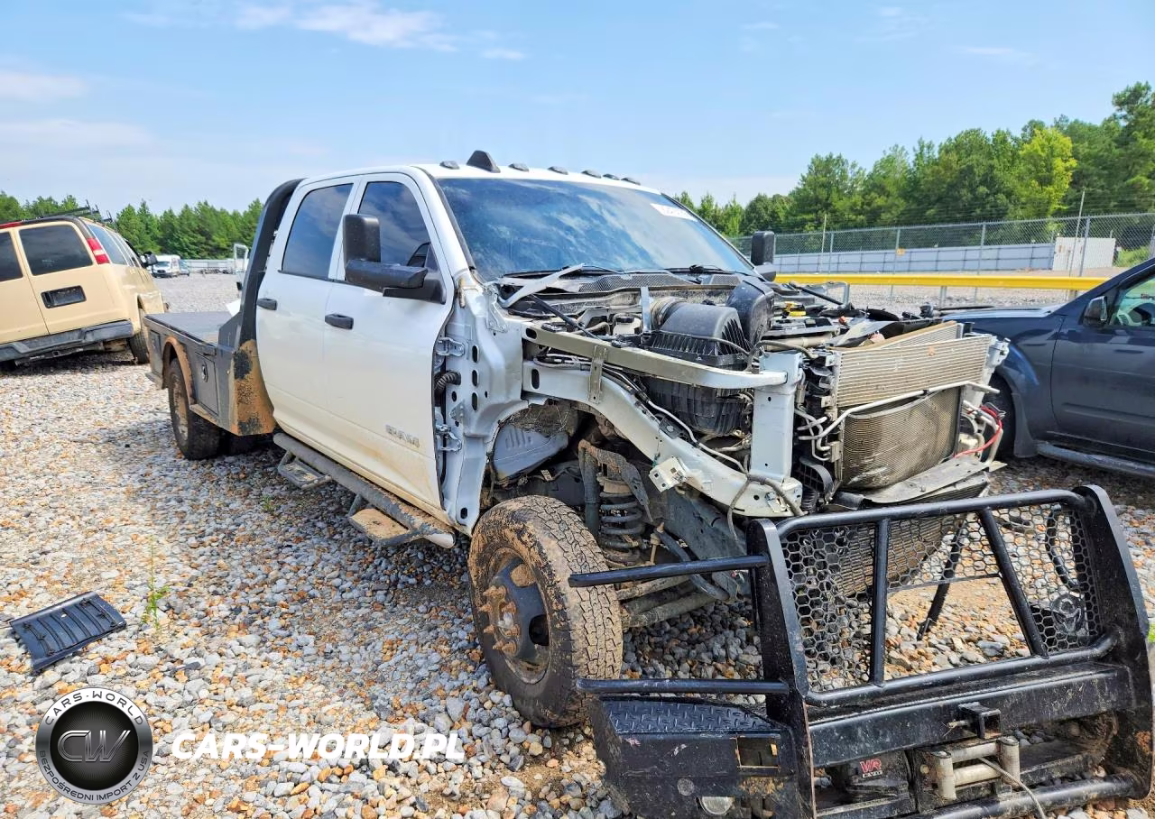 2020 Ram 3500 VIN:3C7WRTCL0LG266404 - 4