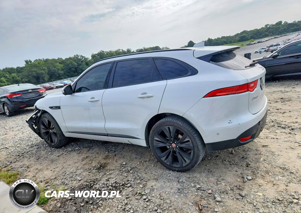 2018 Jaguar F-Pace R - Sport VIN:SADCL2FXXJA321452 - 2