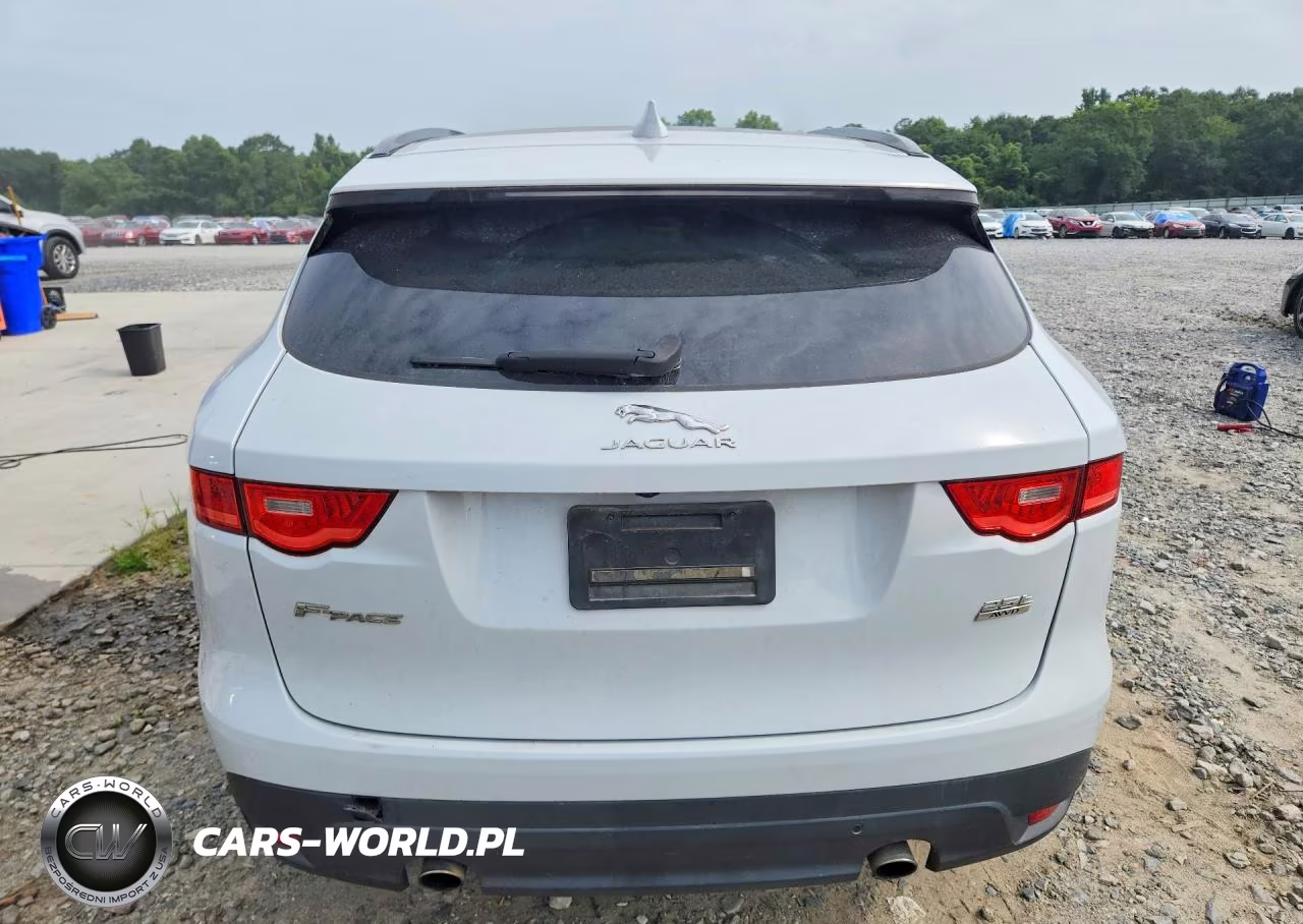2018 Jaguar F-Pace R - Sport VIN:SADCL2FXXJA321452 - 6