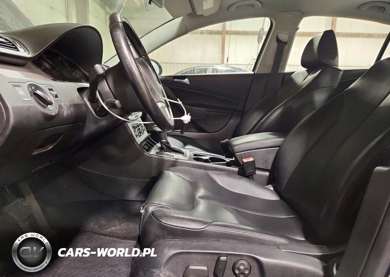 2010 Volkswagen Passat Komfort VIN:WVWJK7AN8AE097468 - 7
