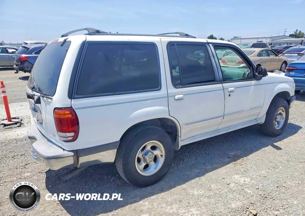 1998 Ford Explorer VIN:1FMZU32E3WZB66860 - 3