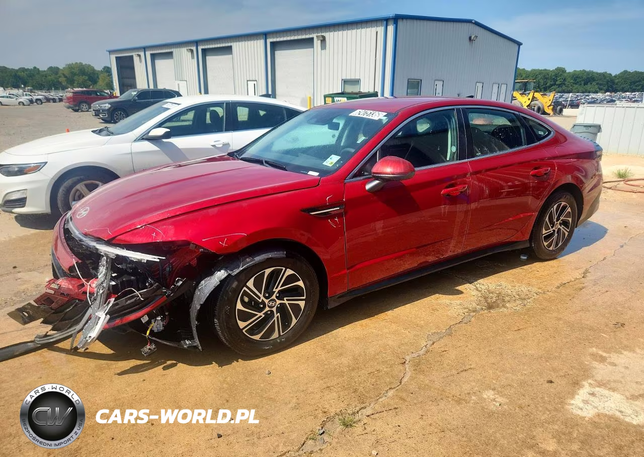 2026 Hyundai Sonata Hybrid Blue VIN:KMHL24JJXTA143196 - 1