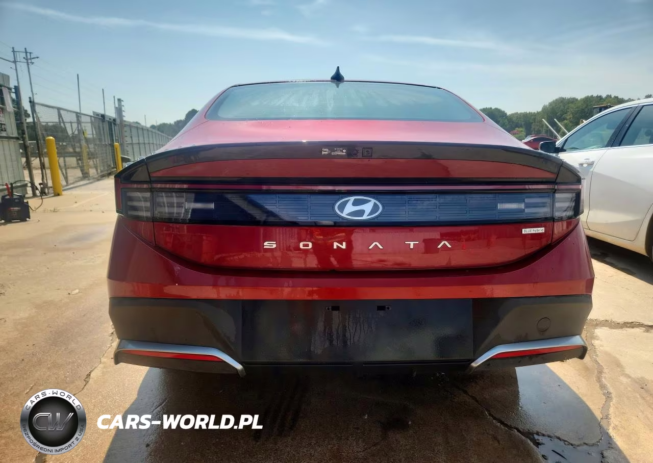 2026 Hyundai Sonata Hybrid Blue VIN:KMHL24JJXTA143196 - 6