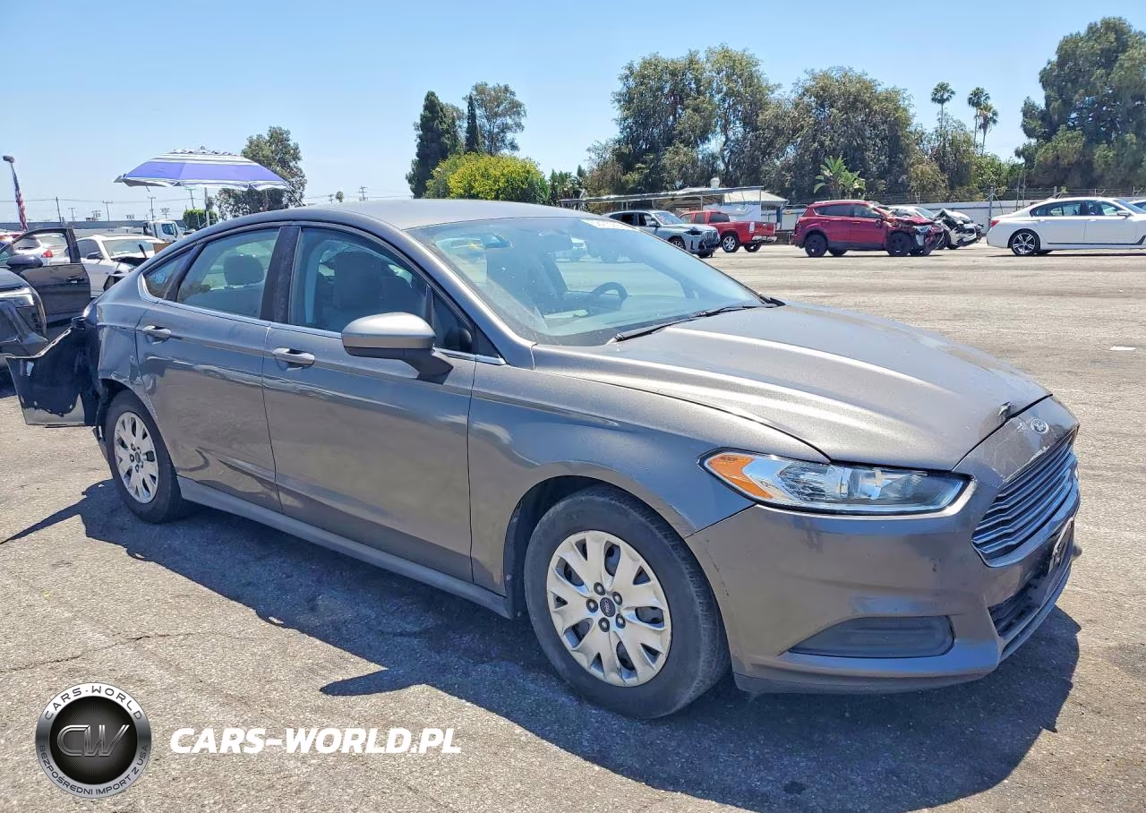 2014 Ford Fusion S VIN:3FA6P0G79ER337305 - 4