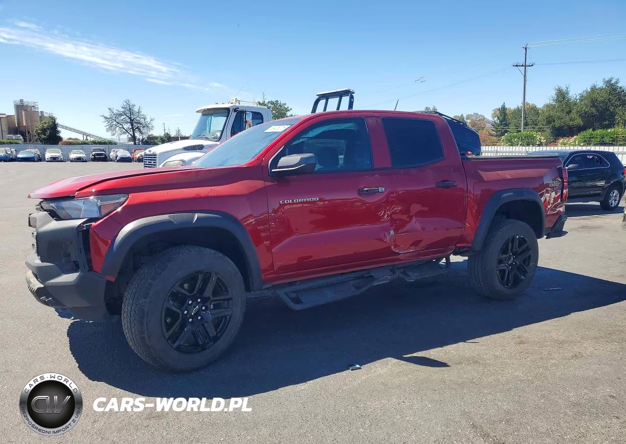 2025 Chevrolet Colorado Trail Boss – zdjęcie 1 z 12