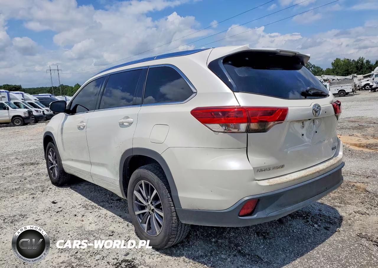 2017 Toyota Highlander Xle VIN:5TDKZRFH1HS519857 - 2