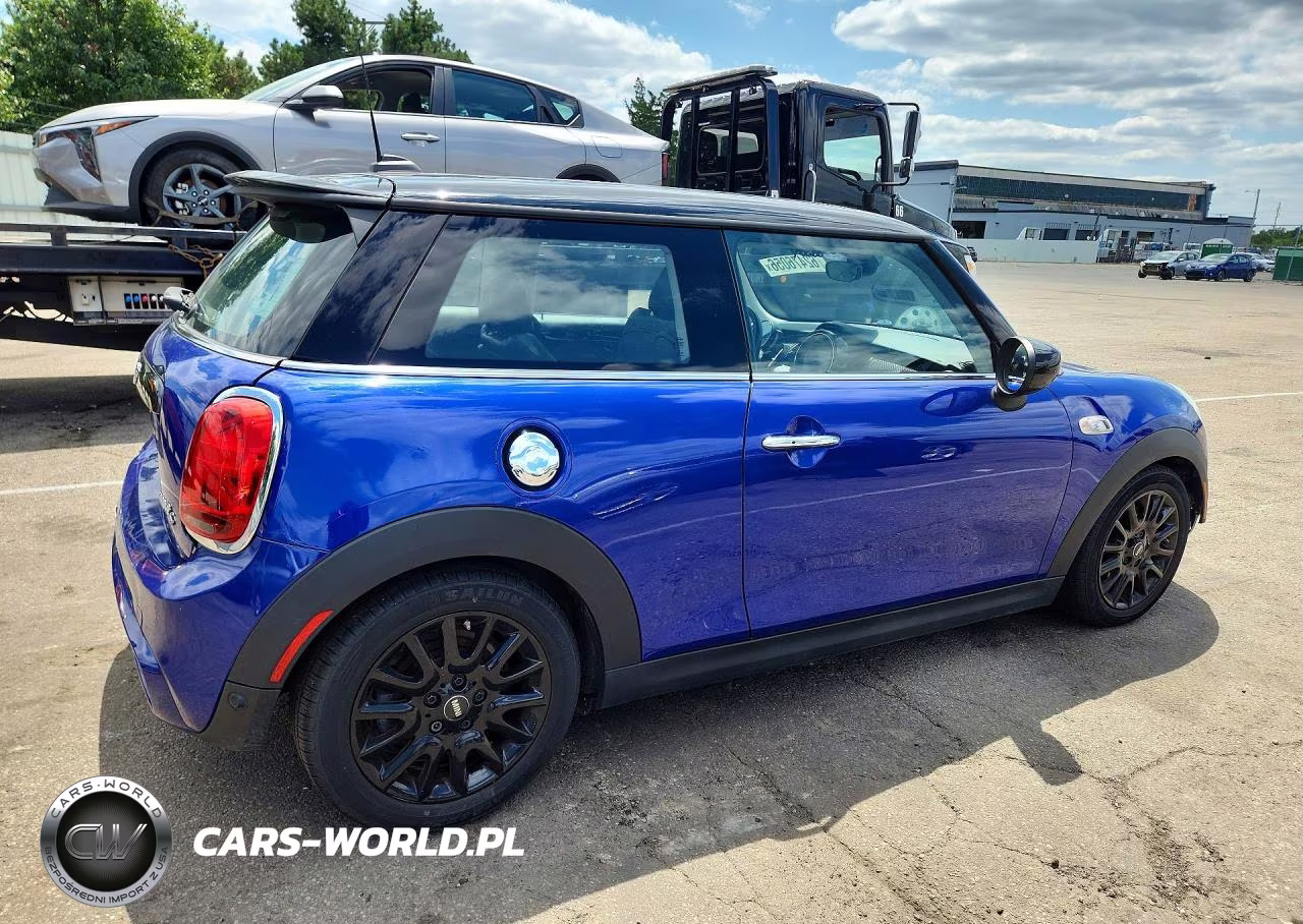 2020 Mini Cooper S VIN:WMWXR5C05L2L85607 - 3