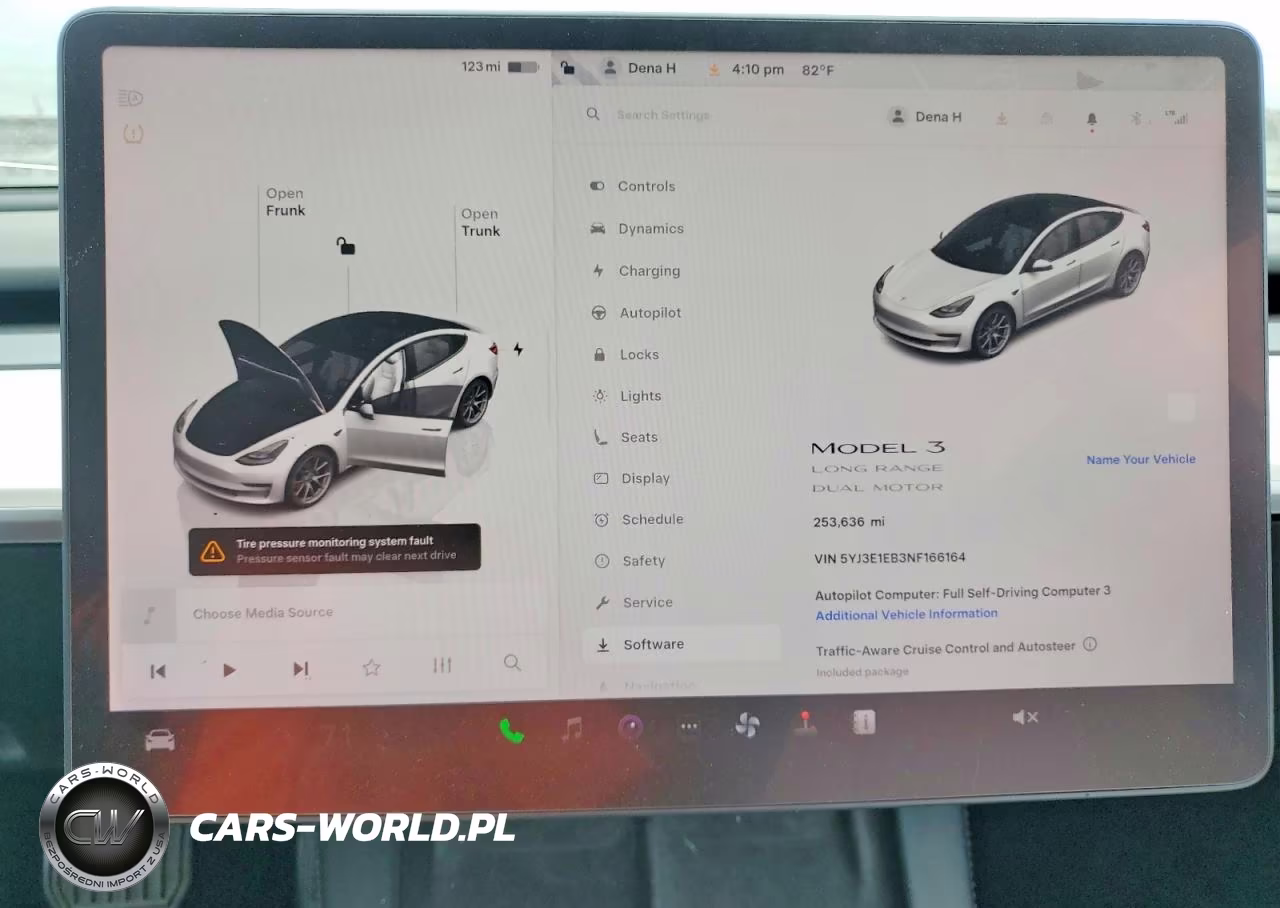 2022 Tesla Model 3 VIN:5YJ3E1EB3NF166164 - 9